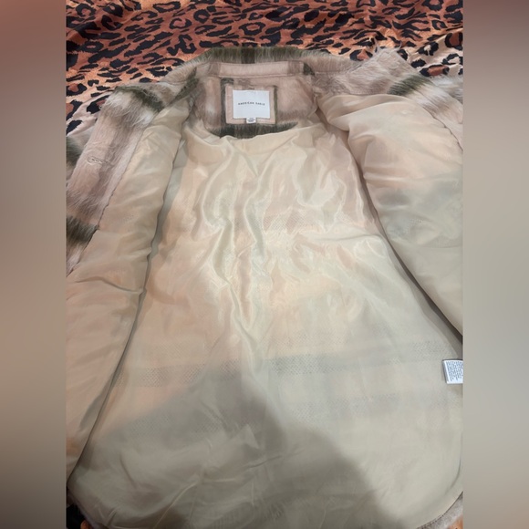 Plaid Faux Fur American Eagle  Jacket‎ - Picture 7 of 7